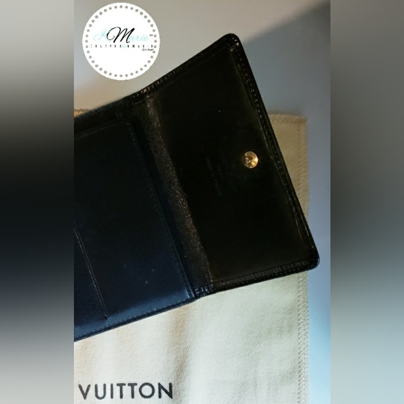 Authentic Louis Vuitton Epi Wallet - Picture 4 of 4